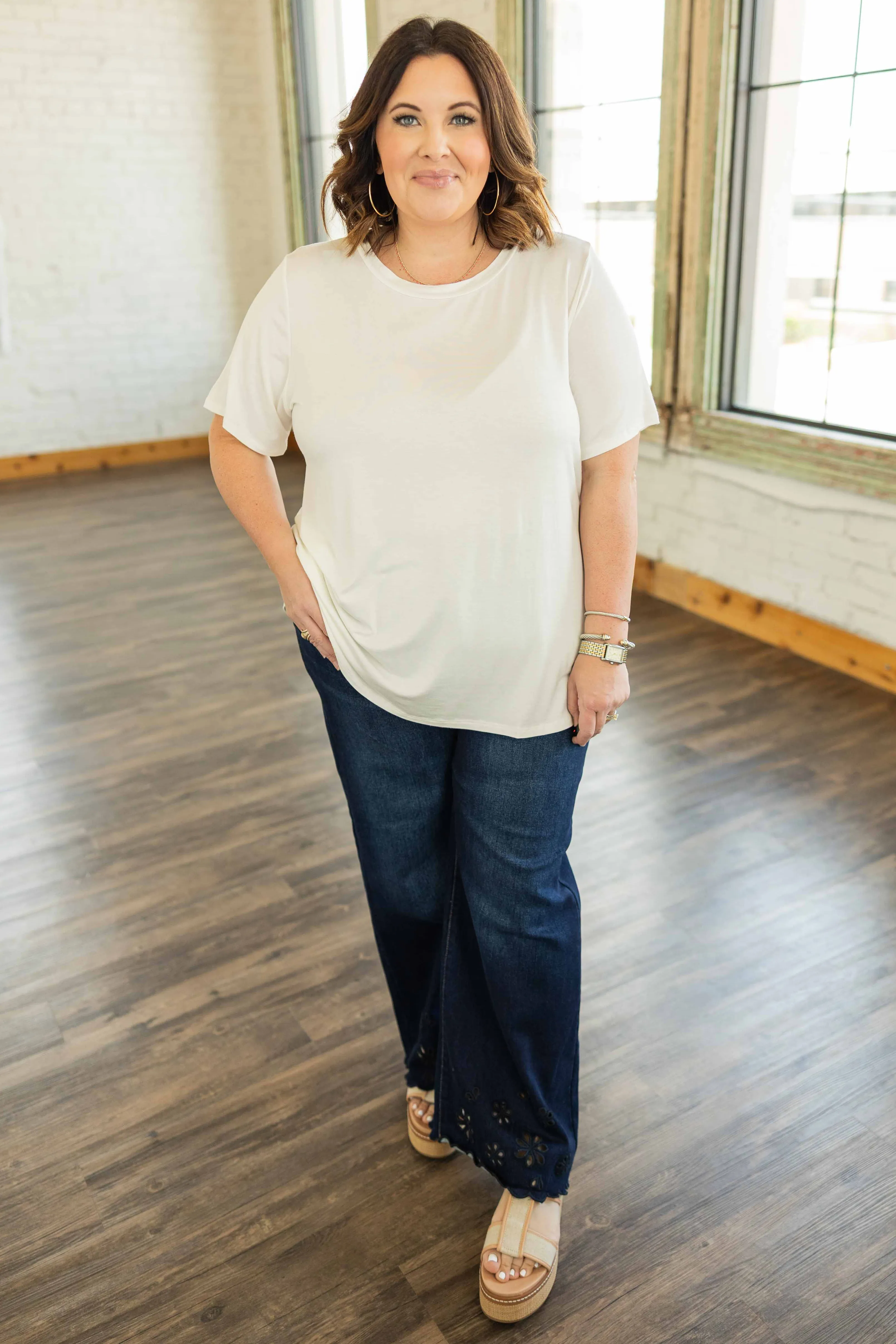ASHLEY PLUS BASIC TEE