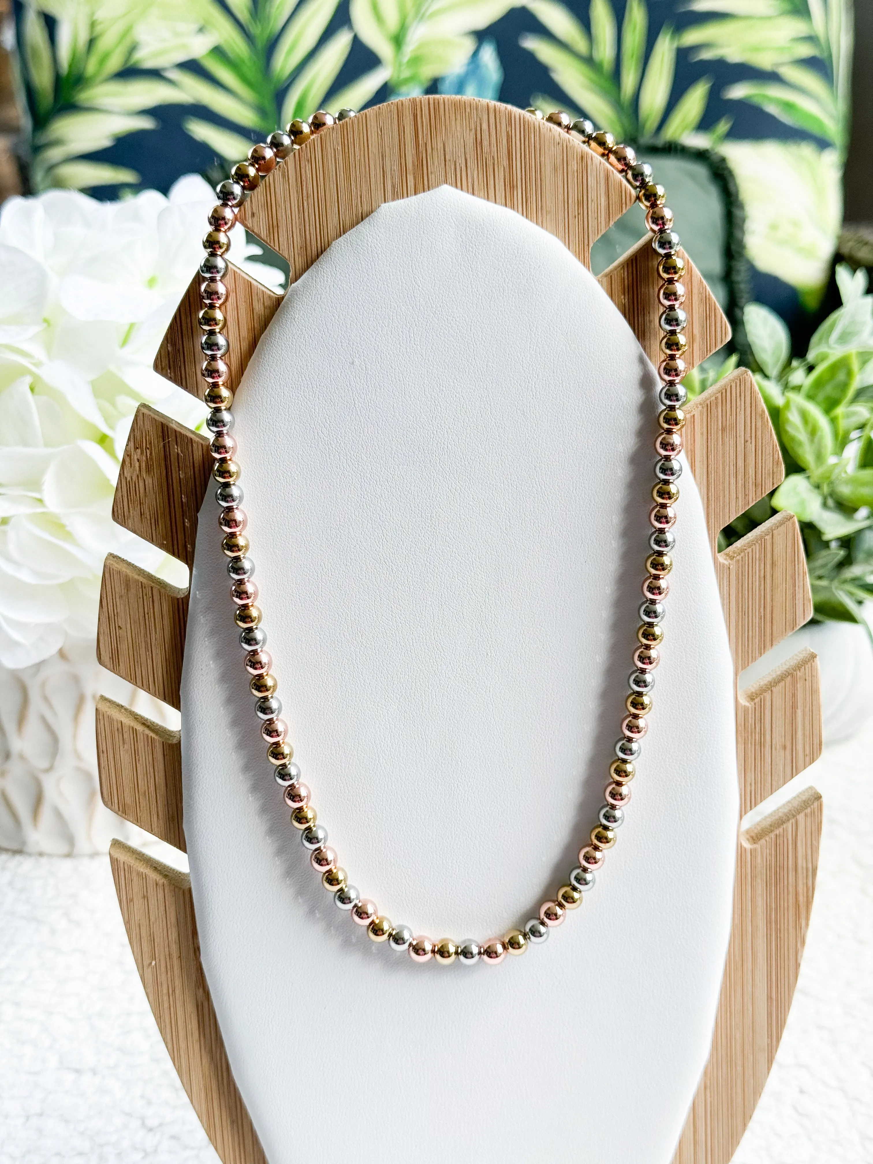 Basic beads necklace