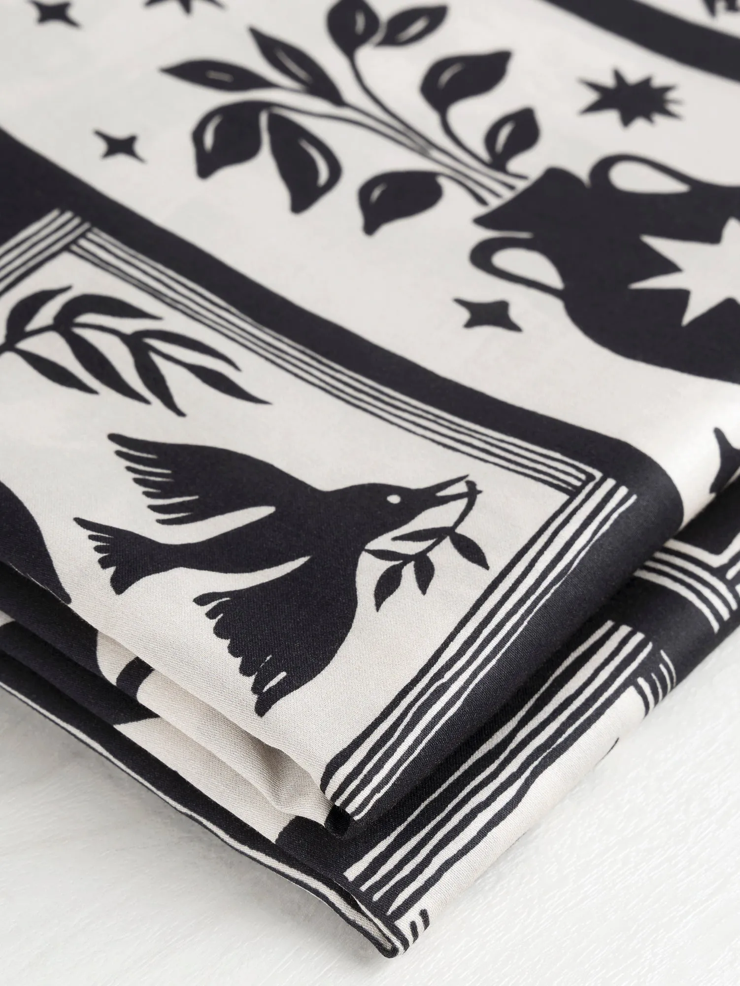 Birds & Vases Gallery Print Cotton Lawn - Black   Cream