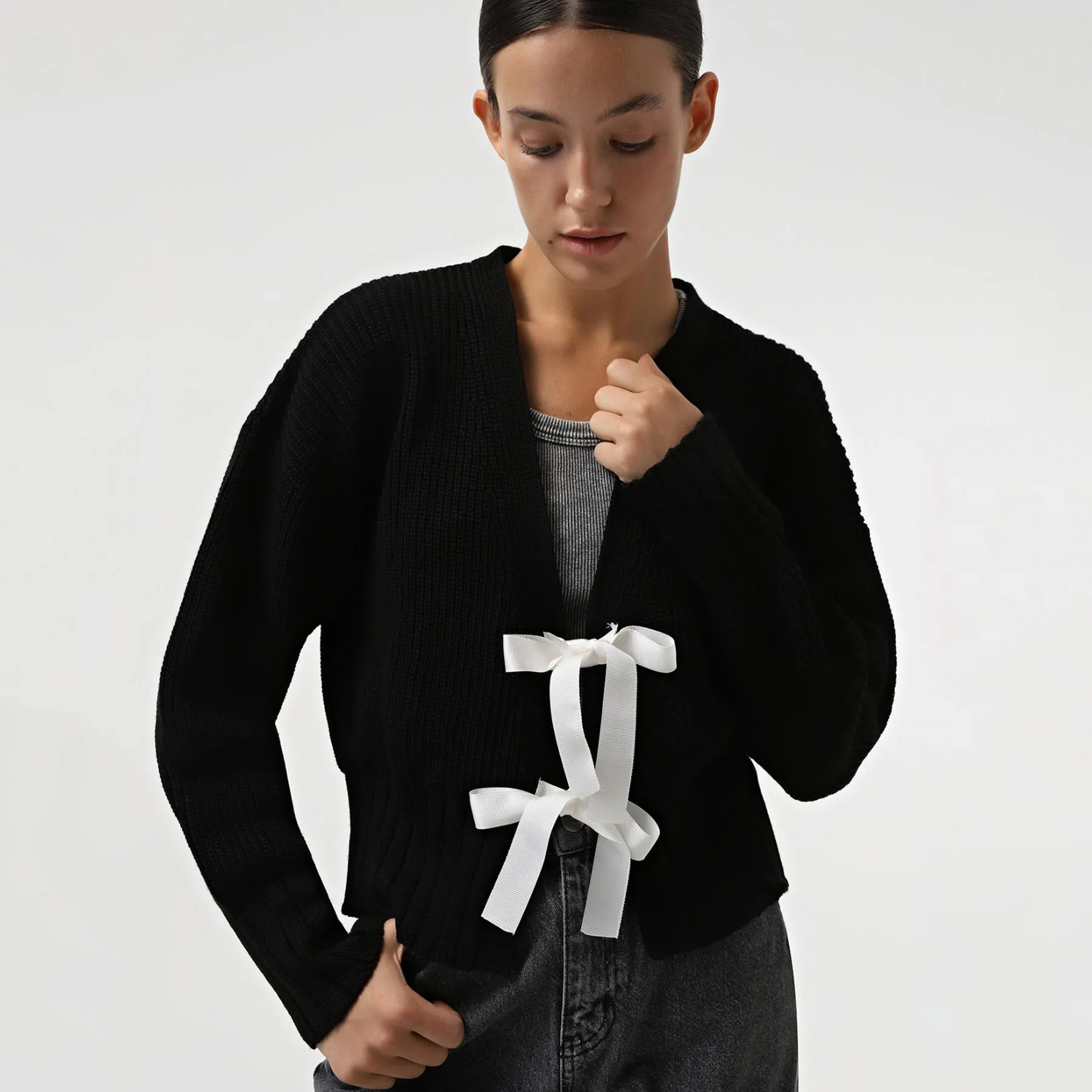 Chic Bow-Tie Front Cropped Sweater Cardigan for Effortless Elegance