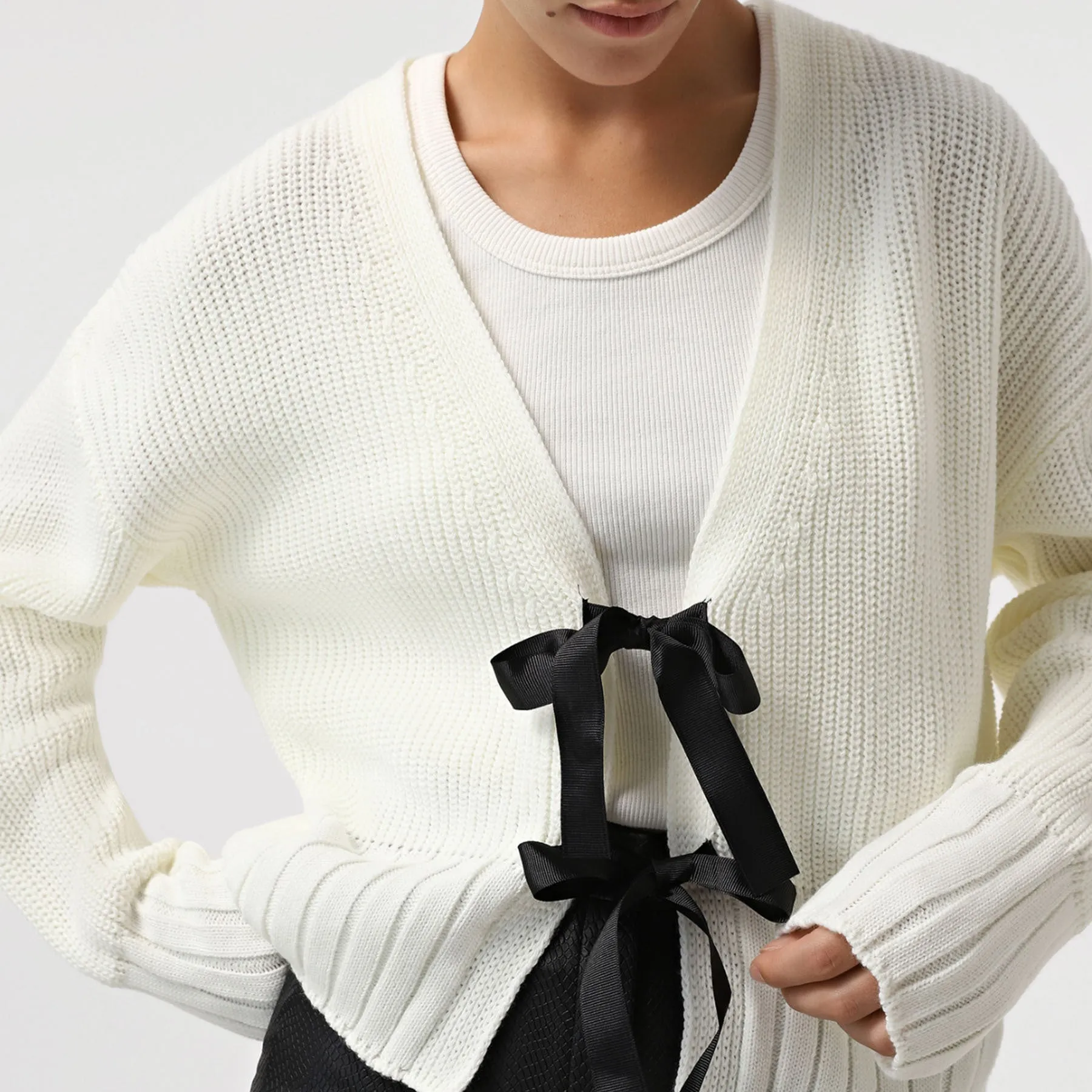 Chic Bow-Tie Front Cropped Sweater Cardigan for Effortless Elegance