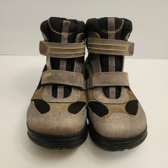Ecco Hikers Taupe/Black Leather Gore Tex Insulated Lace Free Boys Size 3.5US EUC