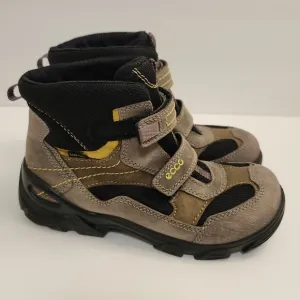 Ecco Hikers Taupe/Black Leather Gore Tex Insulated Lace Free Boys Size 3.5US EUC