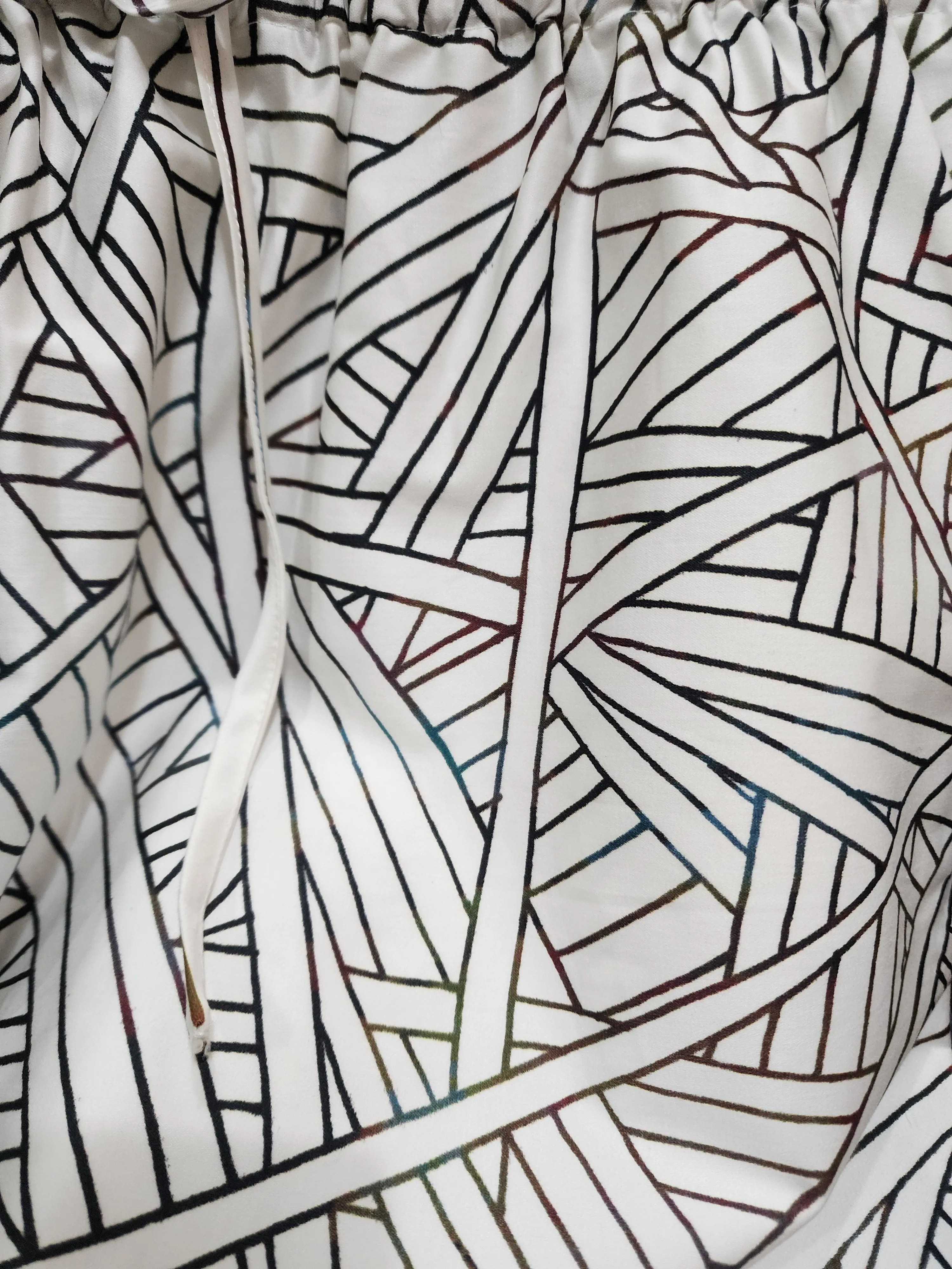 Elk white patterned skirt size small