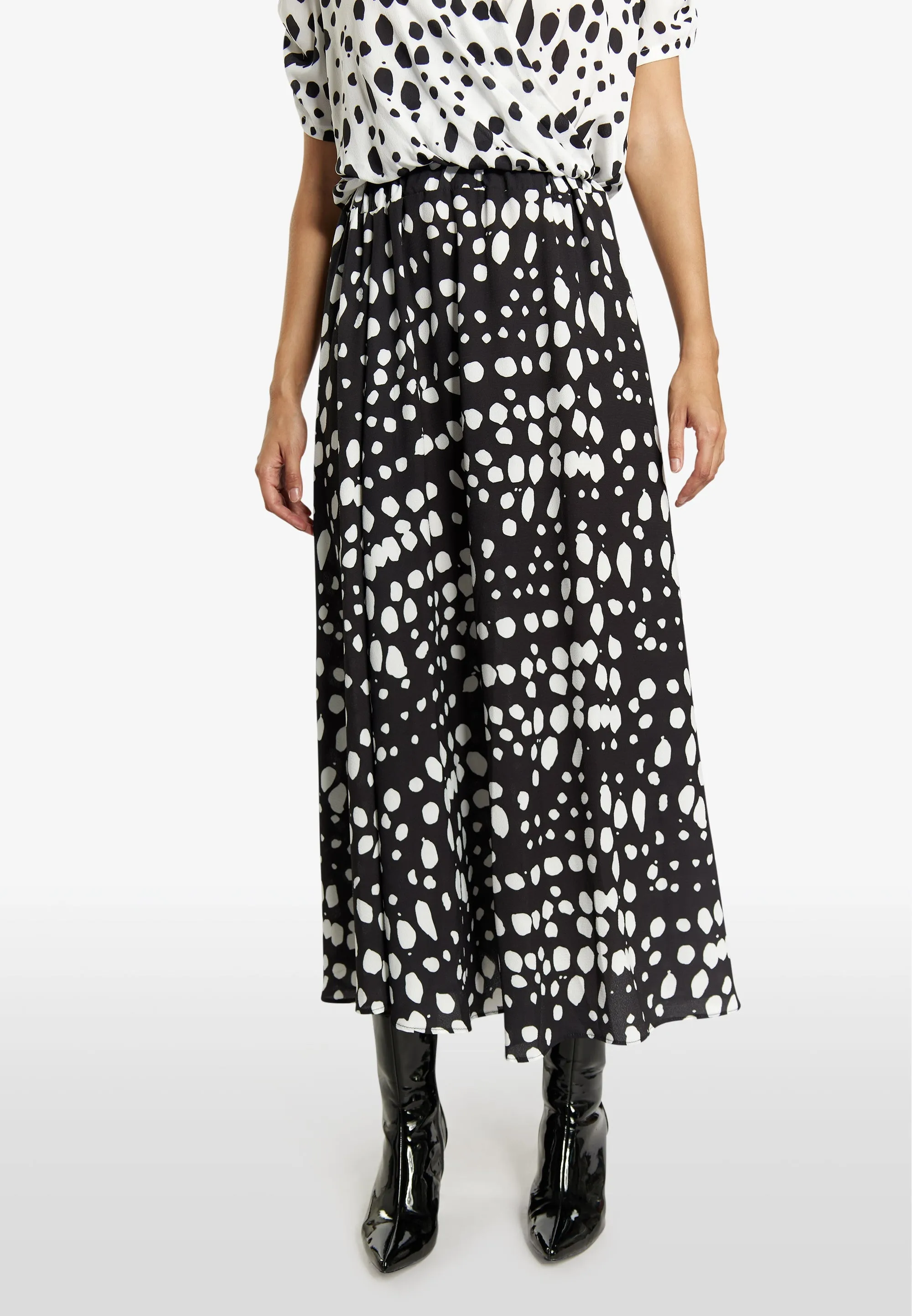 faina Women's Rock