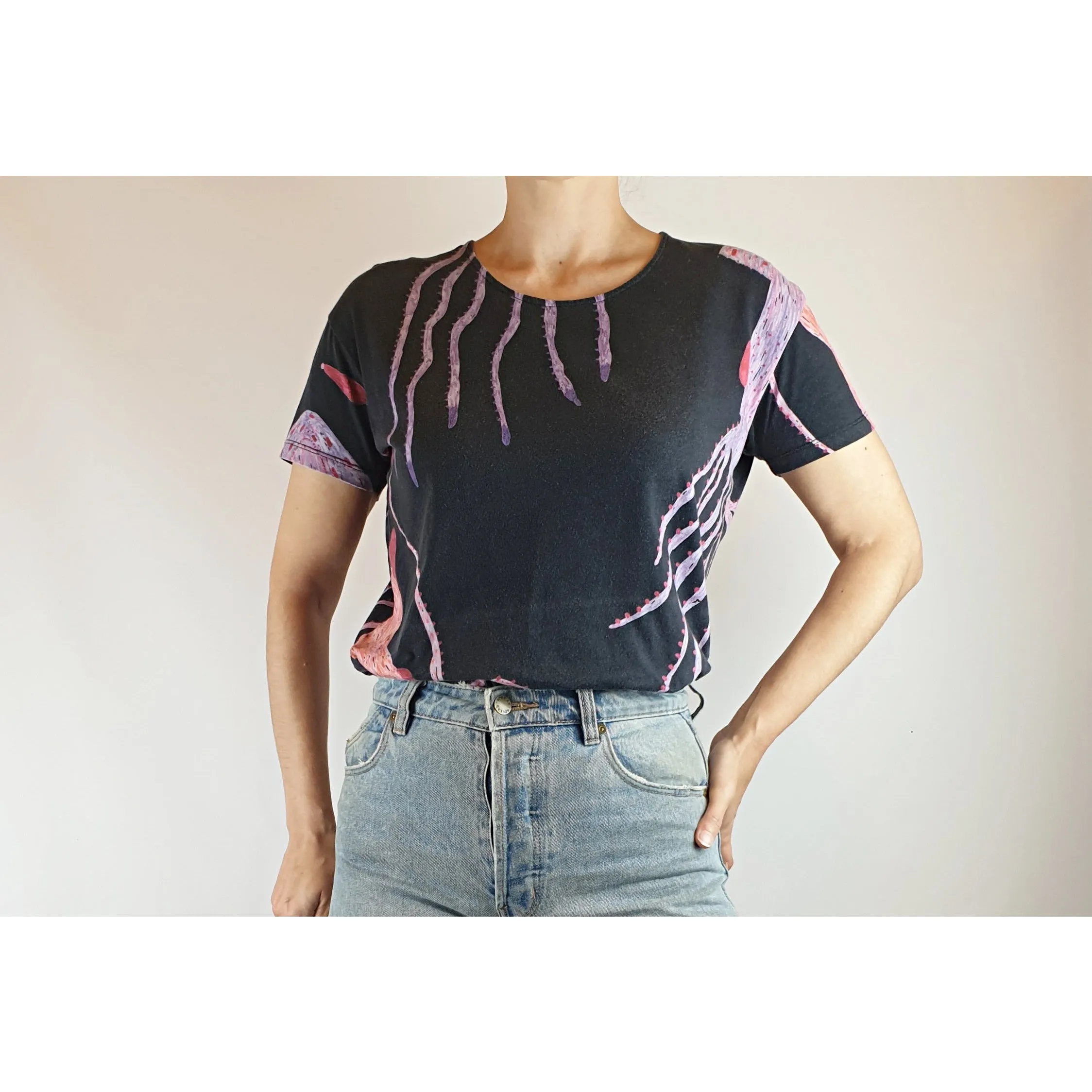 Gorman black tee shirt with pink and purple squid print size 8