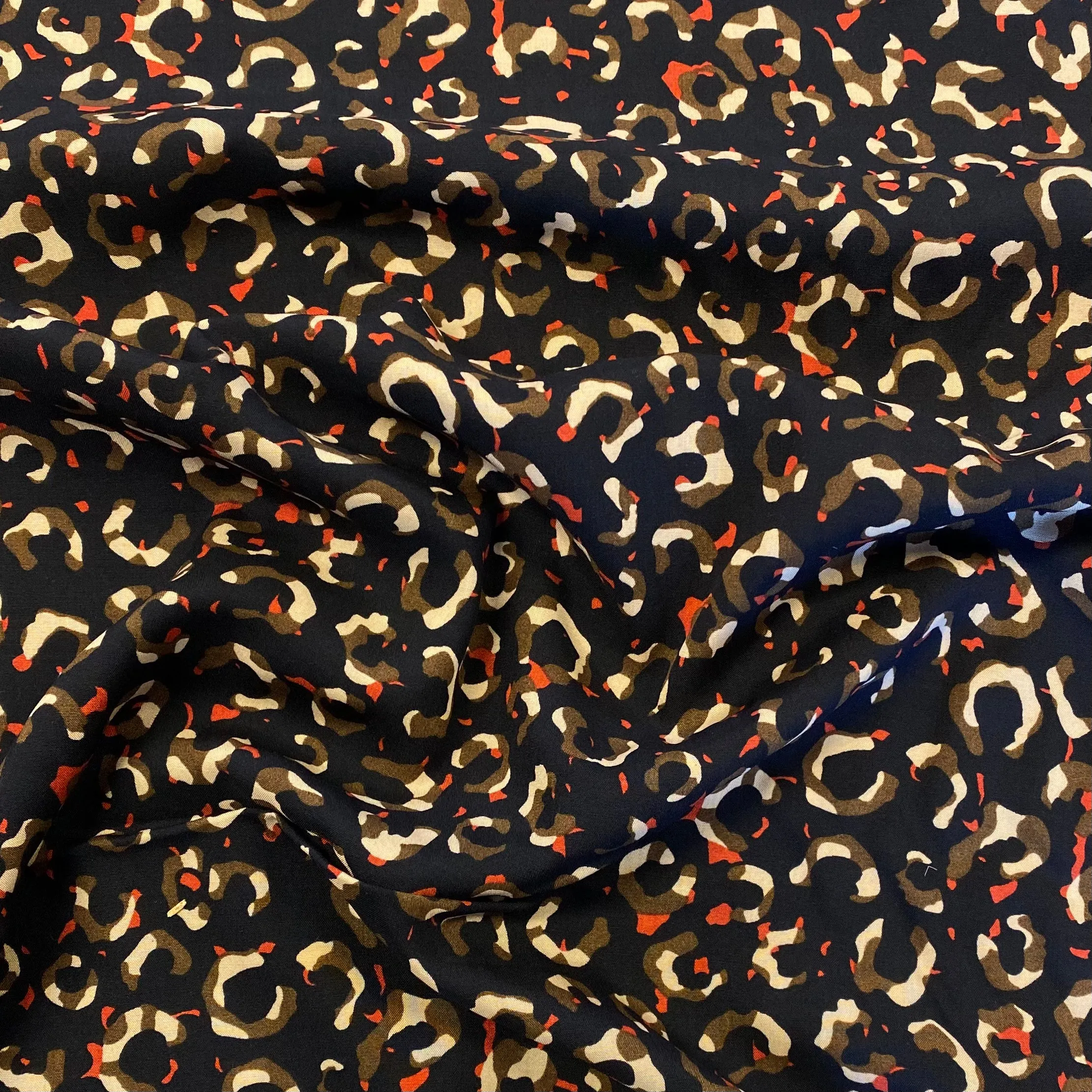 H45 | Lucky Viscose : Black (34cm end of bolt)