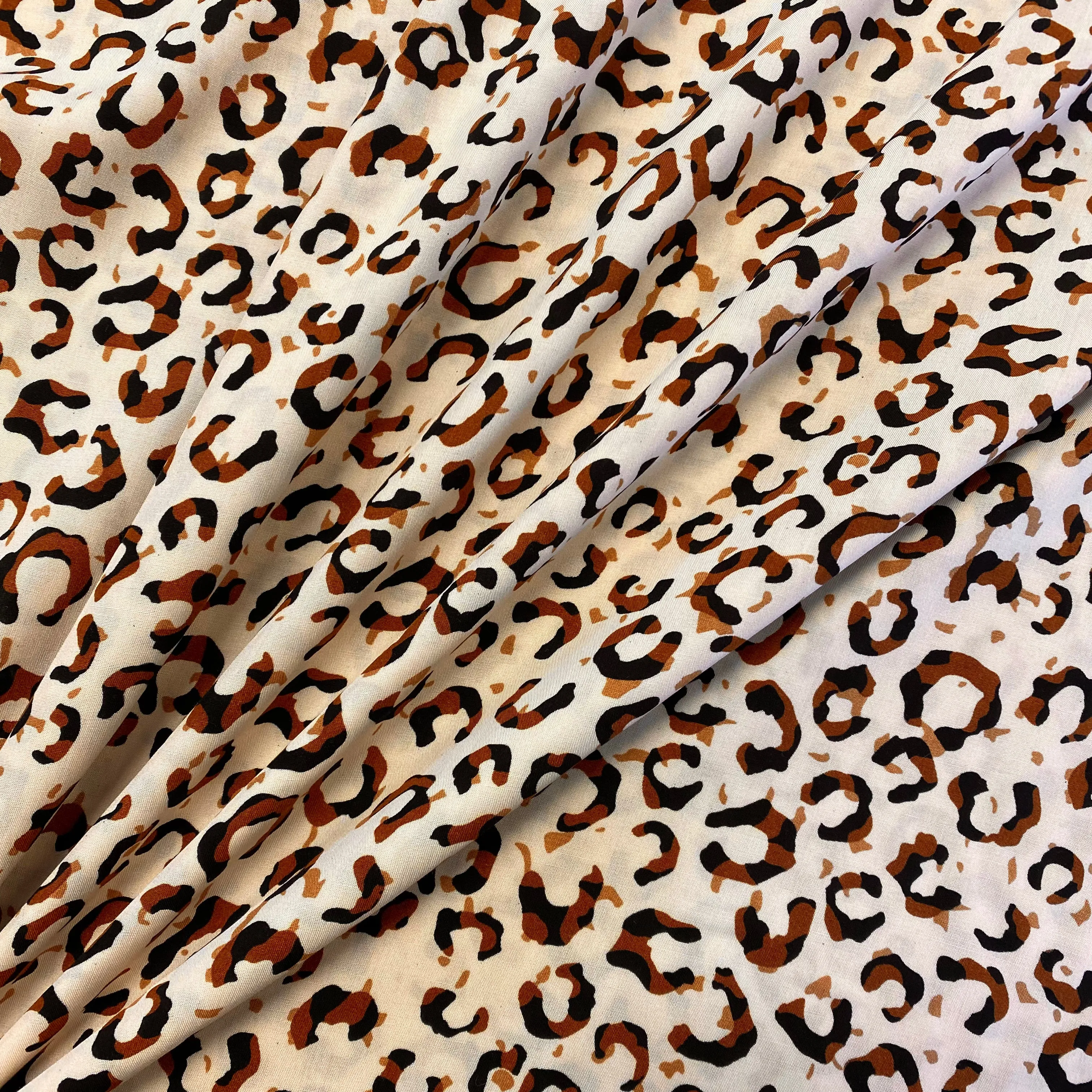 H49 | Lucky Viscose : Ecru (2.68mtr end of bolt)