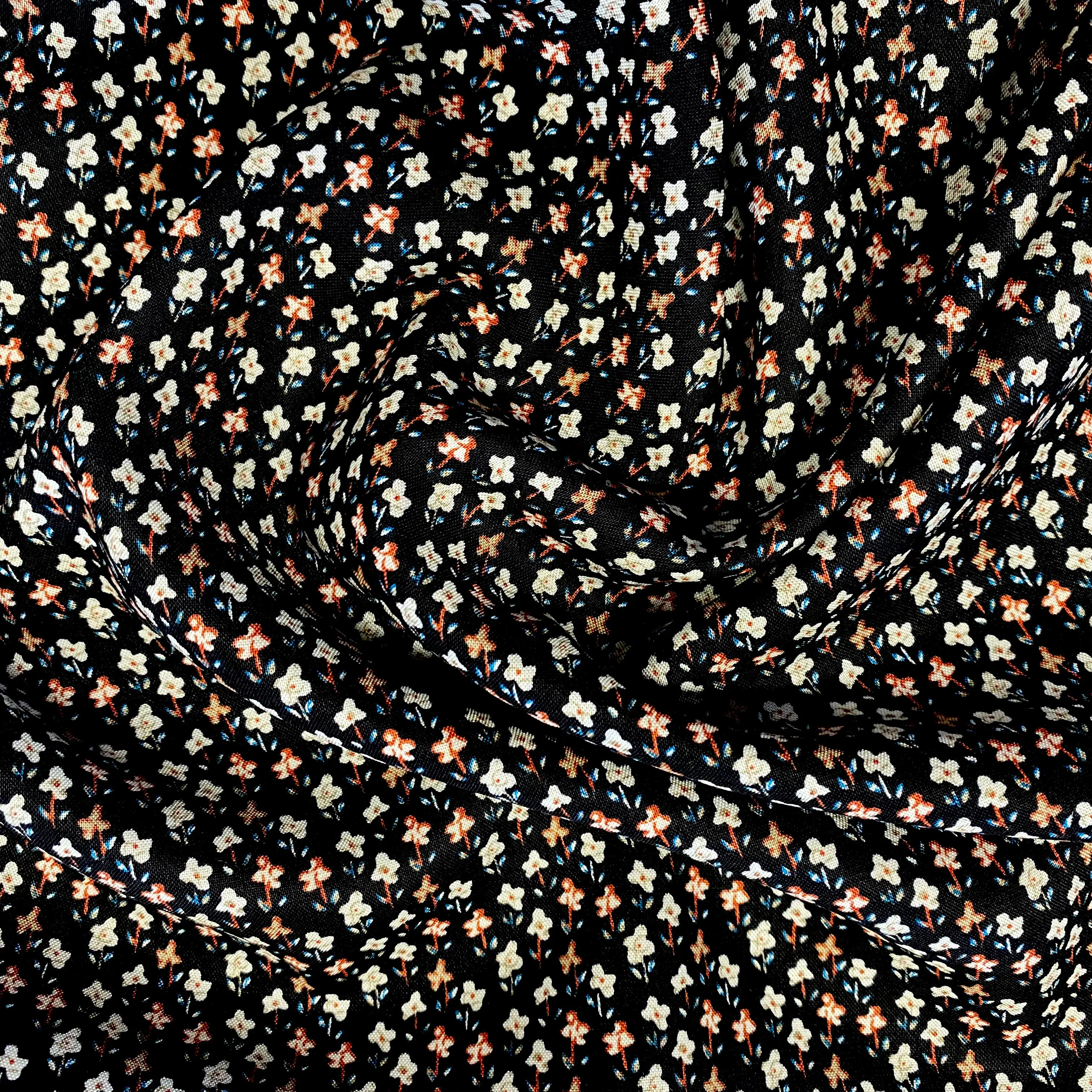 H55 | Ditsy Floral Viscose (2.45mtr end of bolt)