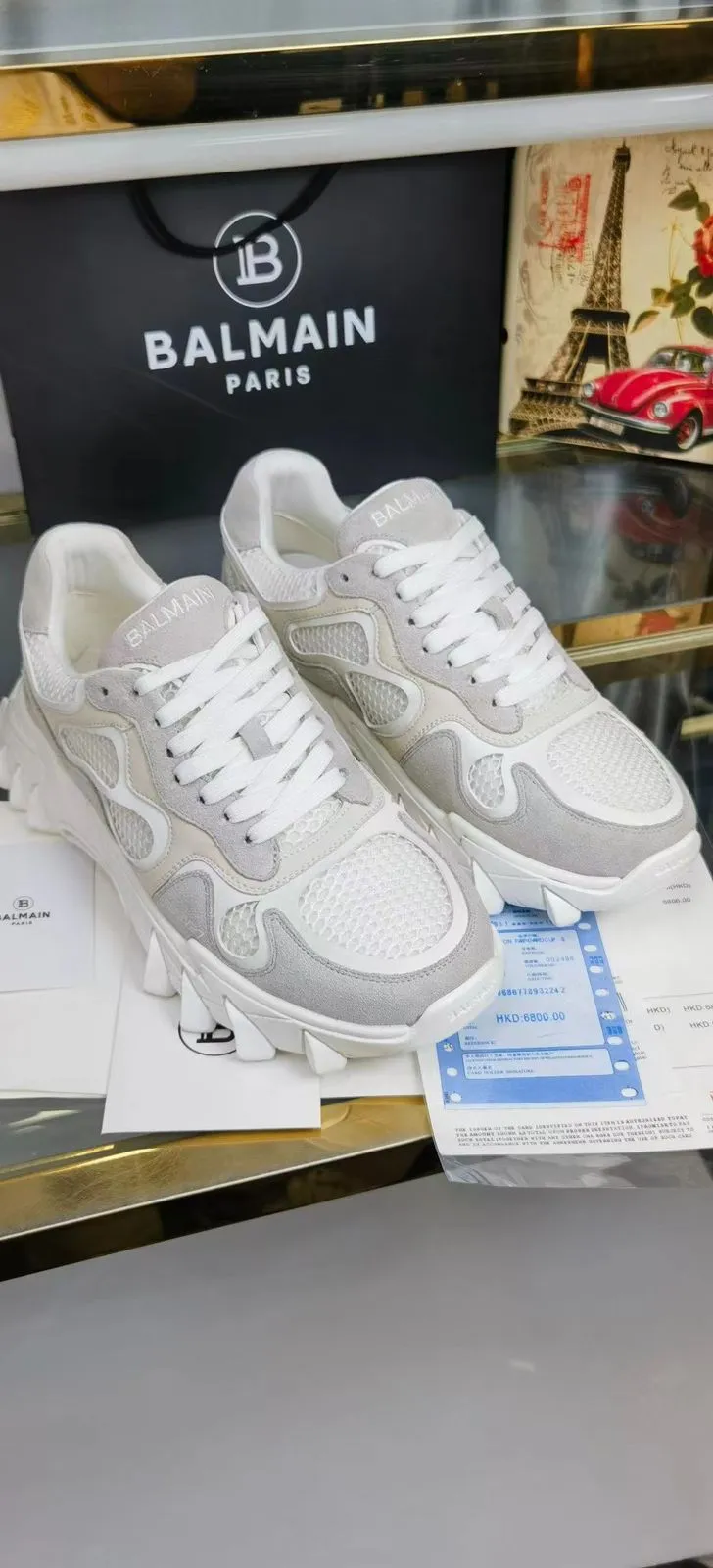 HIGH END QUALITY SNEAKERS AVAILABLE FOR MENS