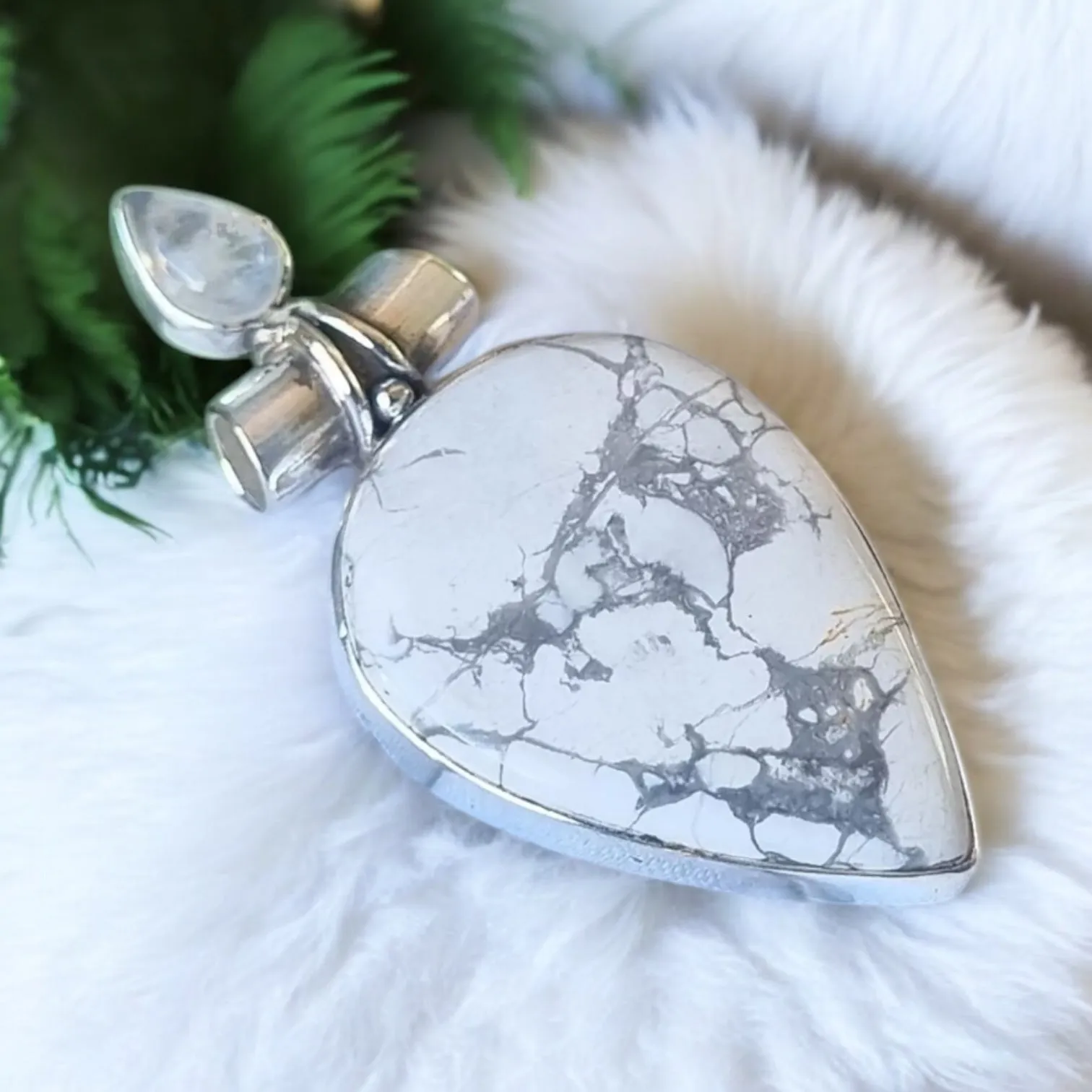 Howlite & Rainbow Moonstone Solid 925 Sterling Silver Pendant