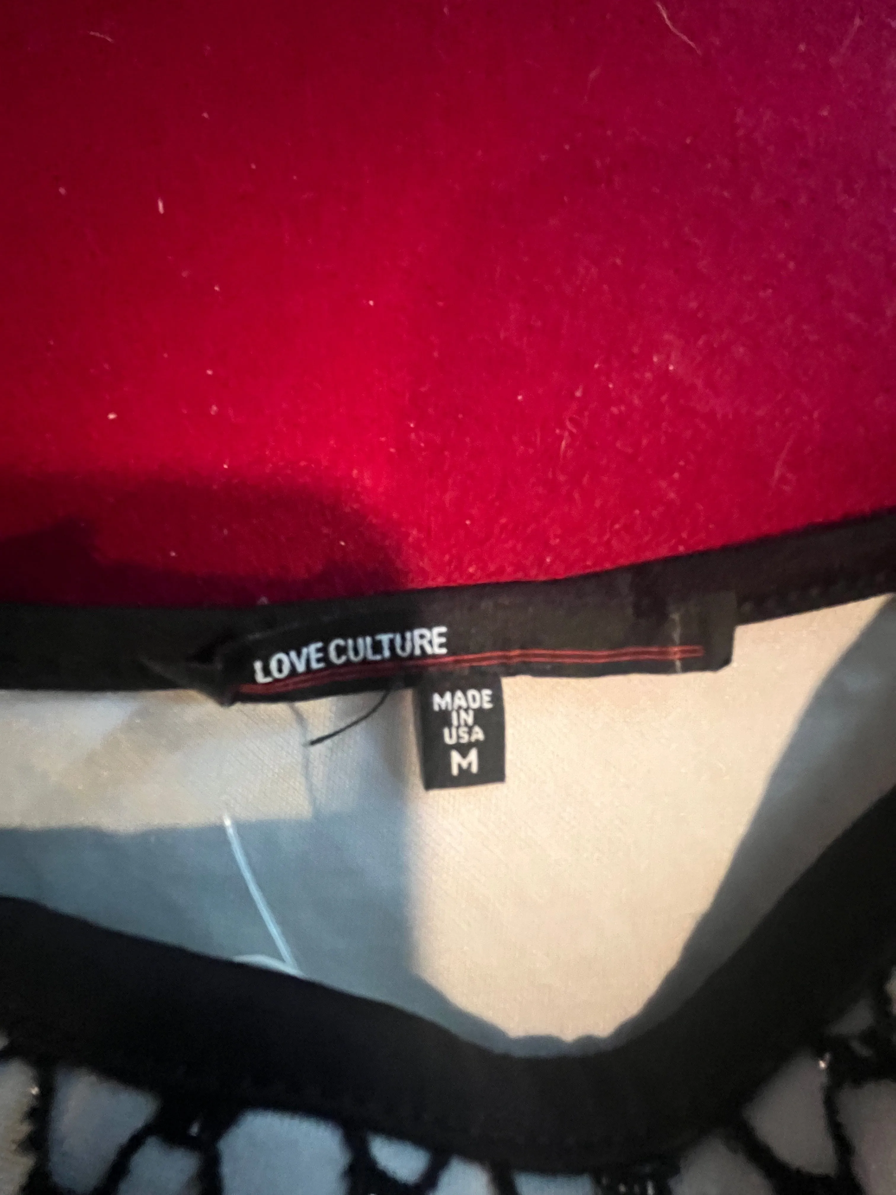 Love Culture, size M,#17q