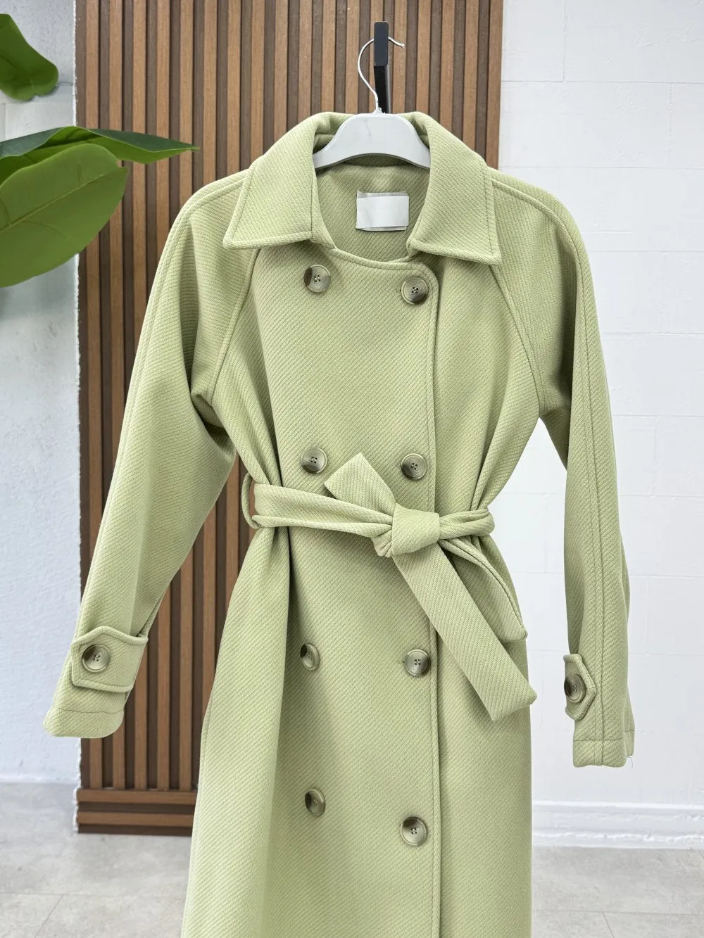 <tc>Manteau Pervin.

</tc>