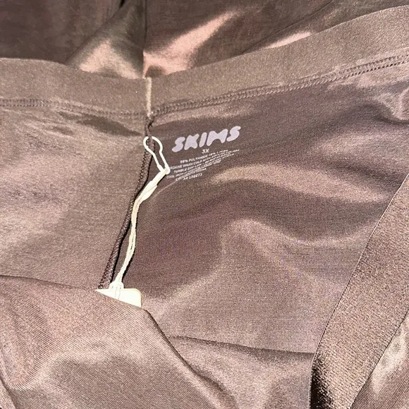 NWT SKIMS  barely there cropped legging - espresso SZ-3X
