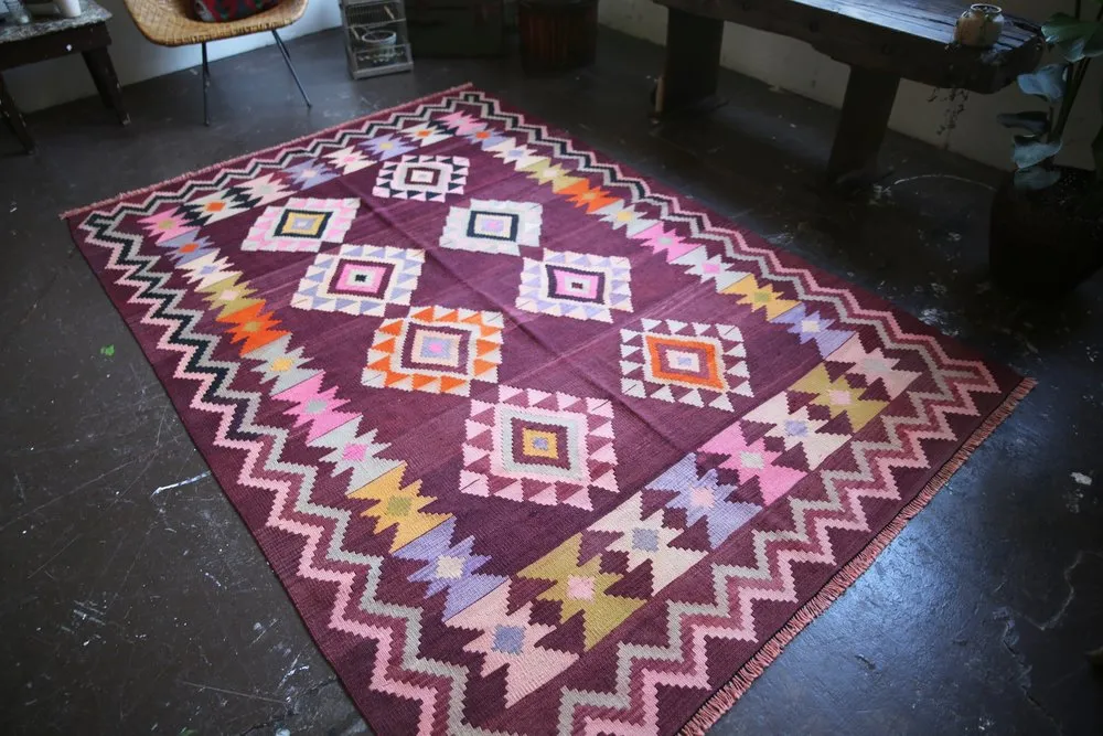 Old Milas Bencik Kilim 5.6ftx8.2ft