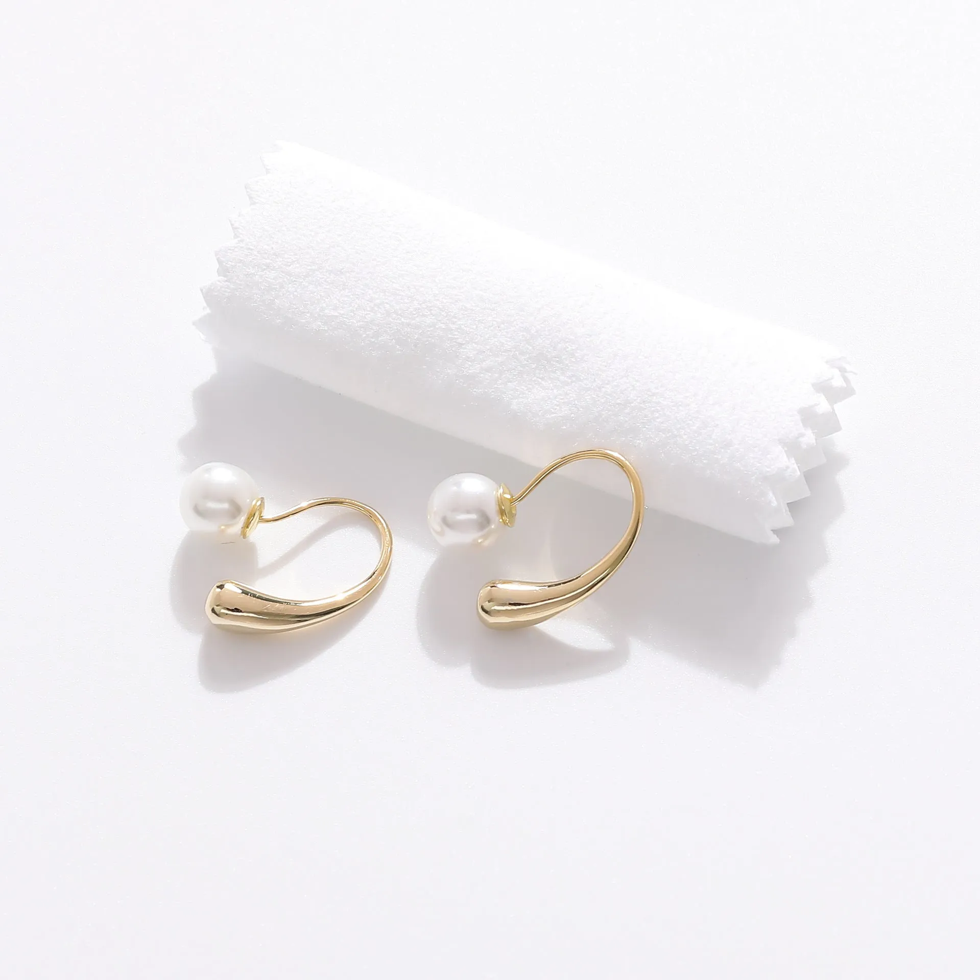 Pearl & 18K Gold-Plated Ear Jackets