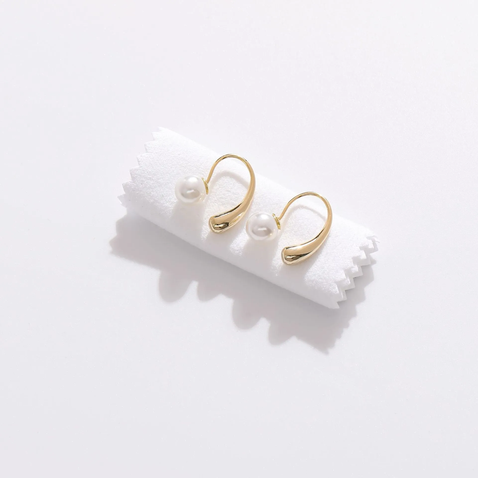 Pearl & 18K Gold-Plated Ear Jackets