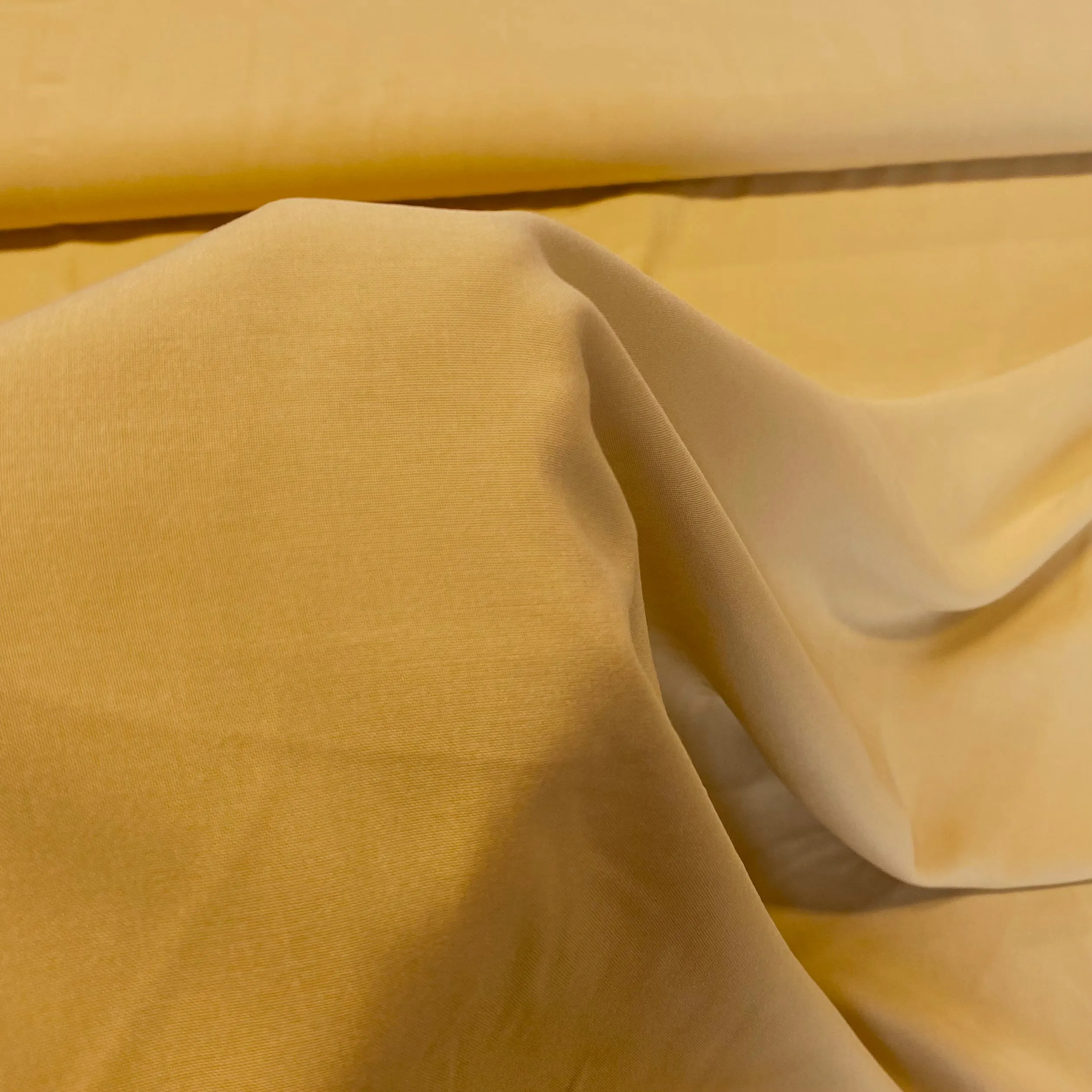 Simply Solid Viscose - Banana