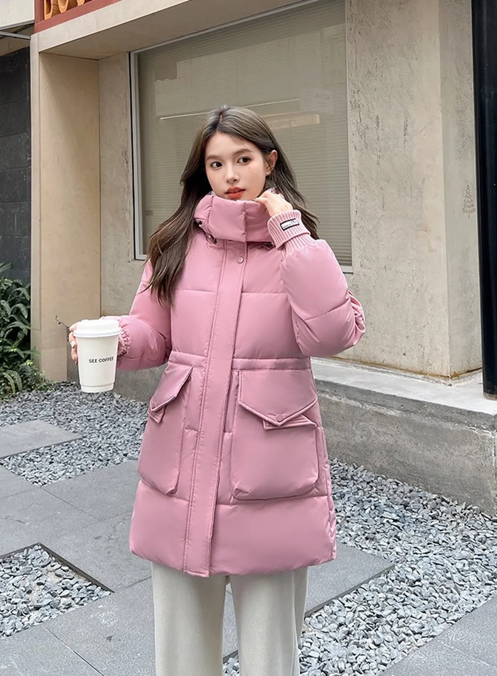 Thickened Windproof Quilted Puffer Jacket for Women