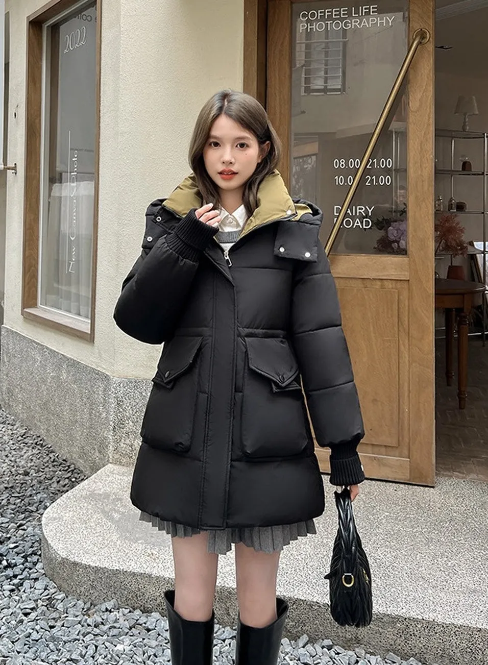 Thickened Windproof Quilted Puffer Jacket for Women